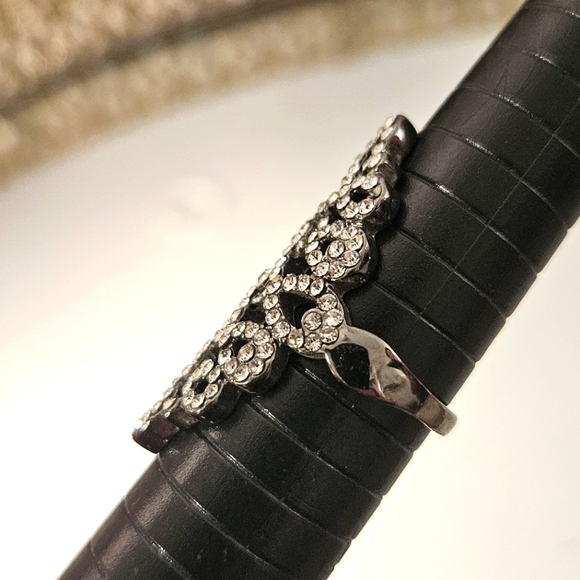 Sparkling Rhinestone Filagree Ring - Picture 4 of 6